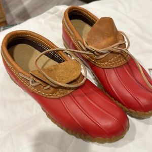 LL Bean ‘duck’ rain shoes in red. Women’s size 9